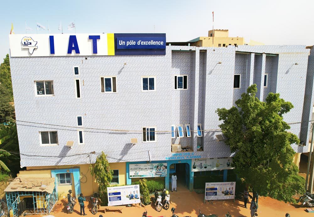 Campus du Groupe IAT — Institut Africain de Technologie et CSP Algoza à Niamey