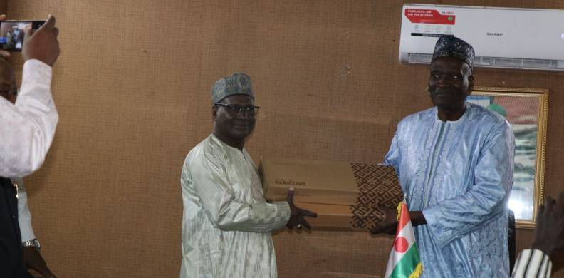 Projet Hub de Peering Fédéré : l’Institut Africain de Technologie (IAT) renforce ses infrastructures numériques dans le cadre de l’initiative de Niger-REN